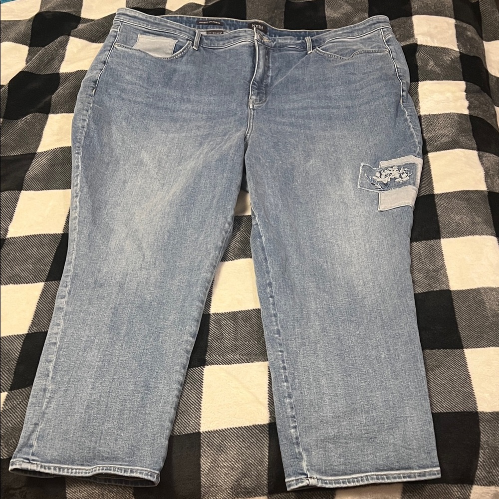 NYDJ Light Blue Margot Girlfriend Straight Leg Jeans size 24W P